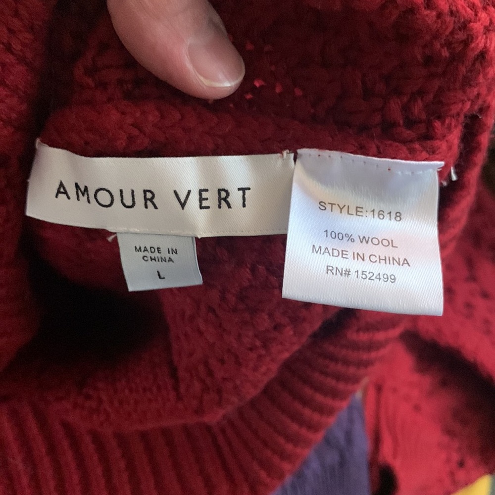 Amour Vert Deep Red Turtleneck Sweater - Picture 6 of 6